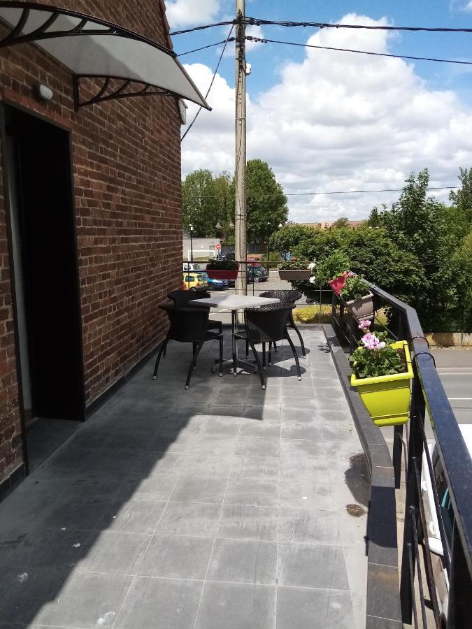 Duplex Agreable Et Spacieux 3 Chb Dont 1 Communicante Vendeville Exterior foto