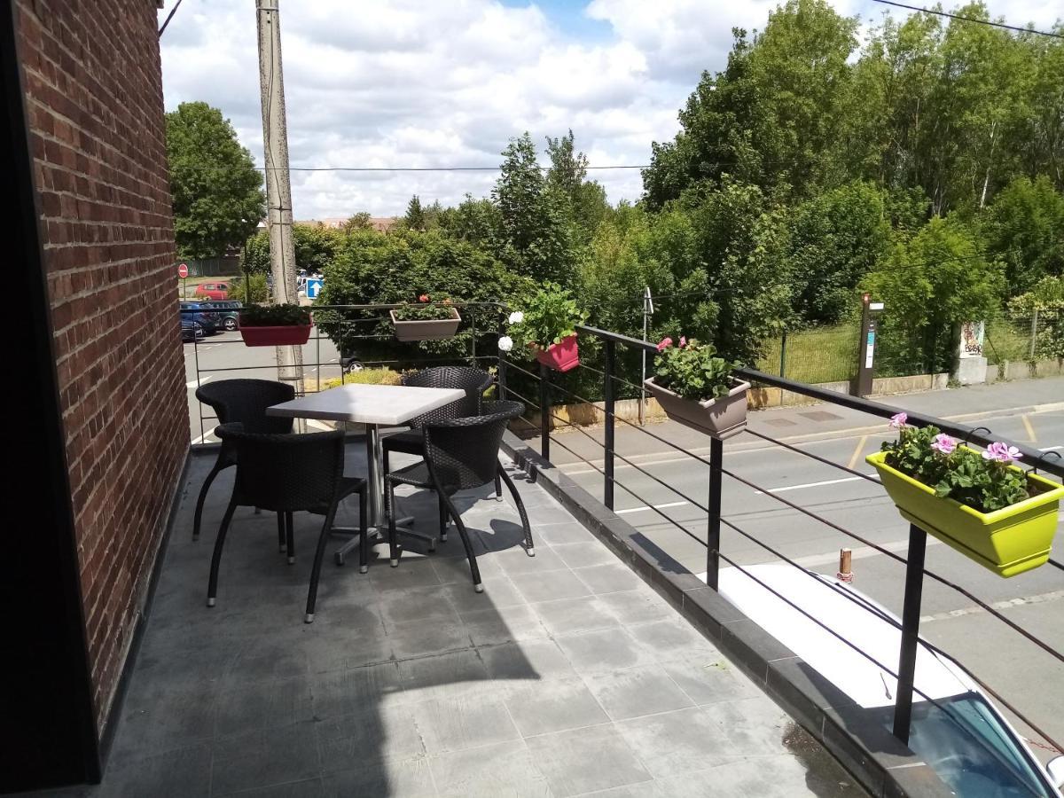 Duplex Agreable Et Spacieux 3 Chb Dont 1 Communicante Vendeville Exterior foto